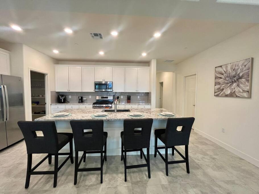 Brand-New, Beautiful & Stylish Home In Sacramento! ภายนอก รูปภาพ
