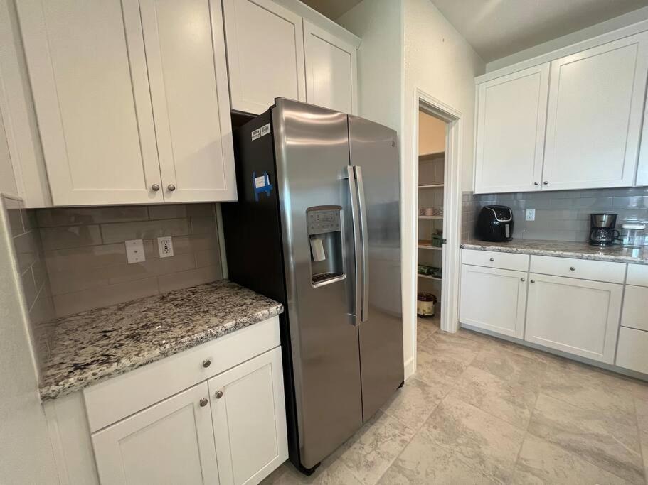 Brand-New, Beautiful & Stylish Home In Sacramento! ภายนอก รูปภาพ