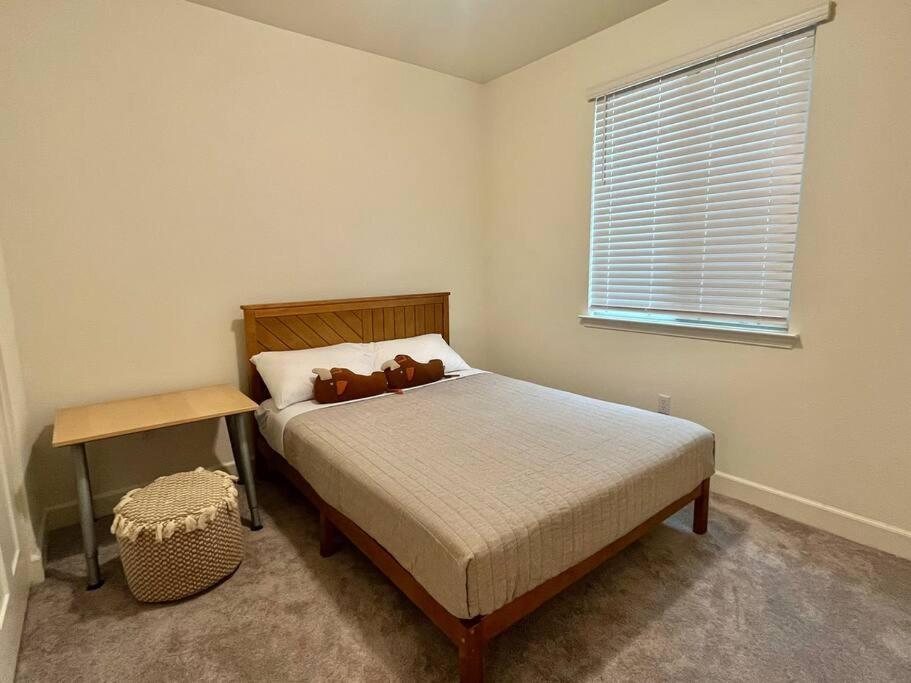 Brand-New, Beautiful & Stylish Home In Sacramento! ภายนอก รูปภาพ