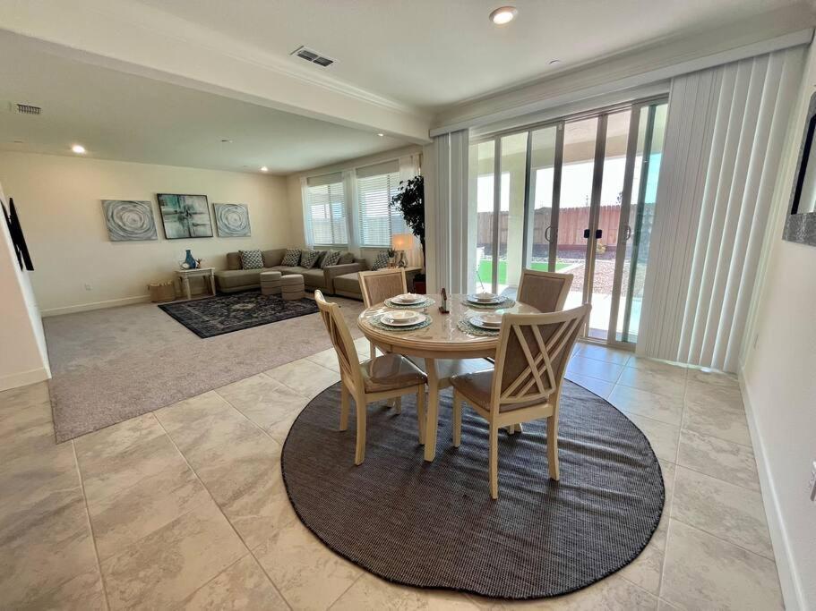 Brand-New, Beautiful & Stylish Home In Sacramento! ภายนอก รูปภาพ