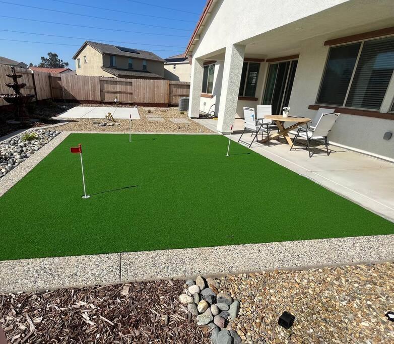Brand-New, Beautiful & Stylish Home In Sacramento! ภายนอก รูปภาพ